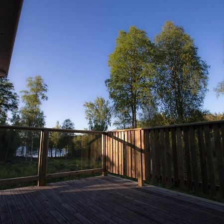 Ulvoe Lakeside Resort Ulvohamn Bagian luar foto