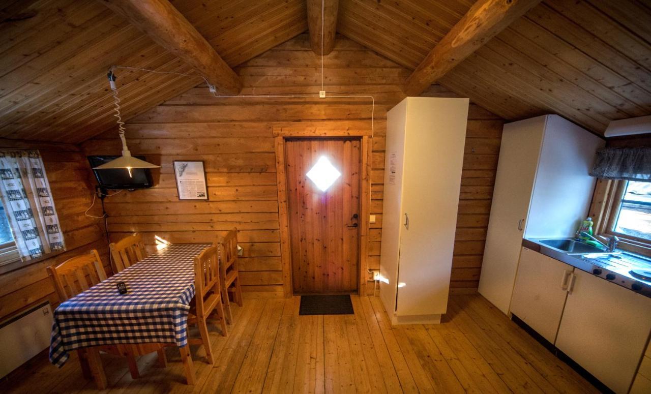 Ulvoe Lakeside Resort Ulvohamn Bagian luar foto