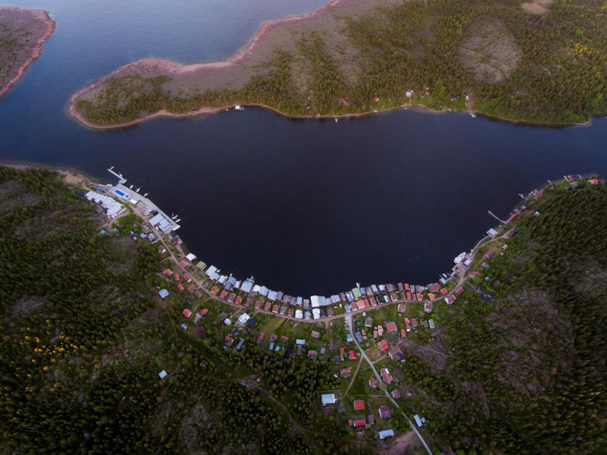 Ulvoe Lakeside Resort Ulvohamn Bagian luar foto