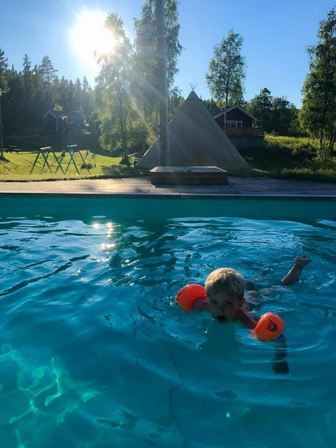 Ulvoe Lakeside Resort Ulvohamn Bagian luar foto